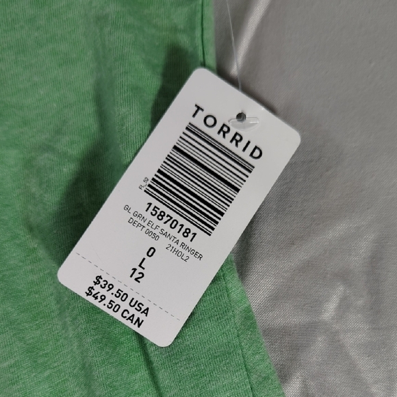 NEW Torrid Green Santa Graphic Tee - Picture 3 of 10